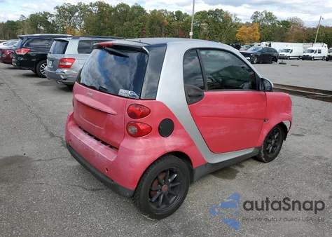 2010 Smart Fortwo Pure z USA, uszkodzony, nr VIN WMEEJ3BA5AK408639